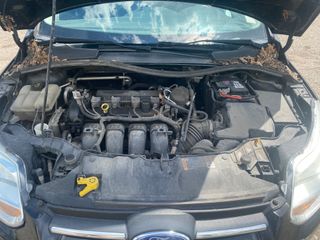 2014 Ford Focus SE - Engine Compartment Image